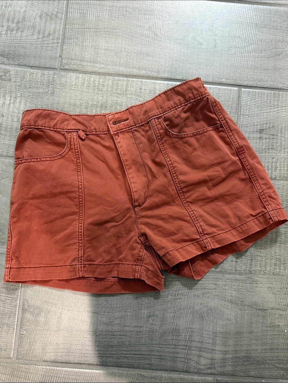 BDG Women's Rust Shorts small